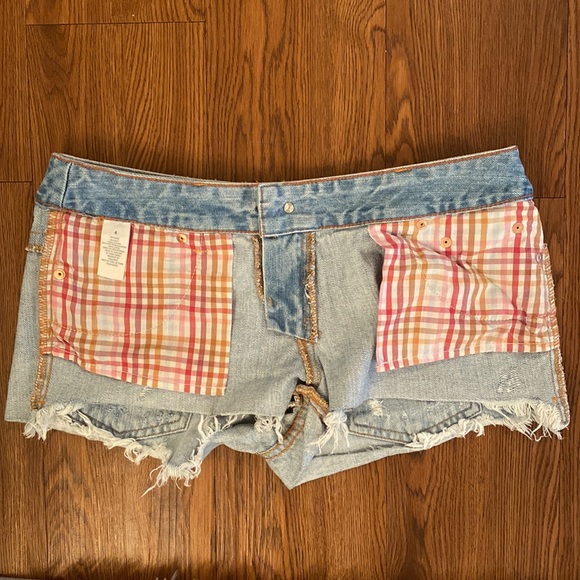 Worn once, cut off, denim, American Eagle light wash, size 4 - Picture 3 of 4